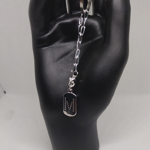 Elegant Silver Keychain with Stylish ‘M’ Pendant – Perfect Gift - Picture 2 of 3